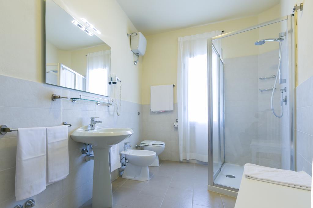 Il Cochino 2* Montale (Tuscany)