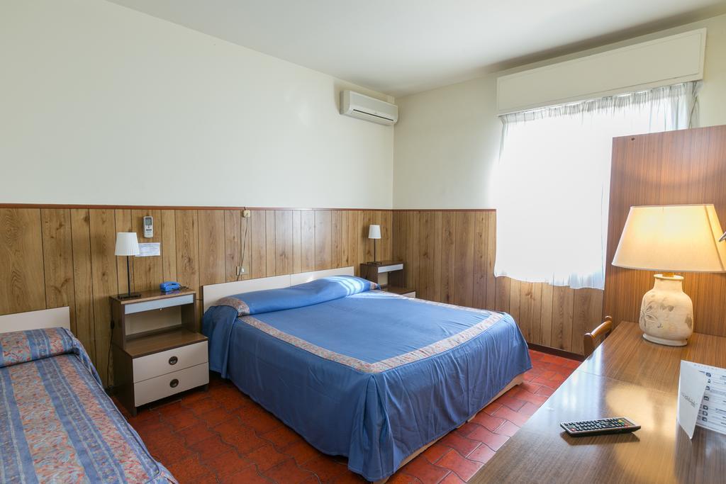 Il Cochino 2* Montale (Tuscany)
