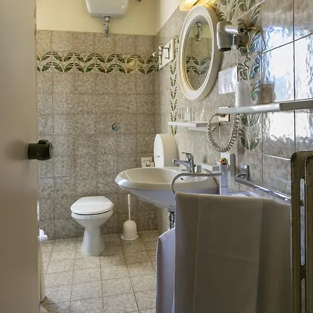 Albergo Il Cochino Montale  Exterior photo