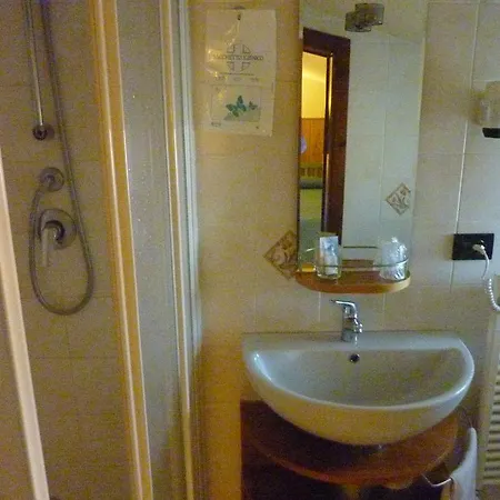 Albergo Il Cochino Montale  Exterior photo