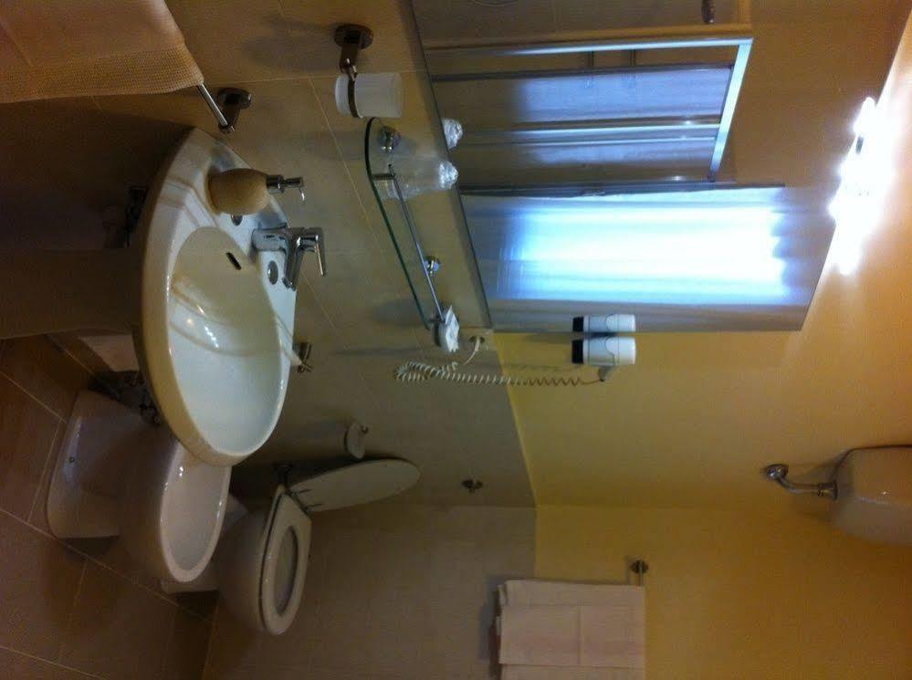 Hotel Il Cochino Montale (Tuscany)